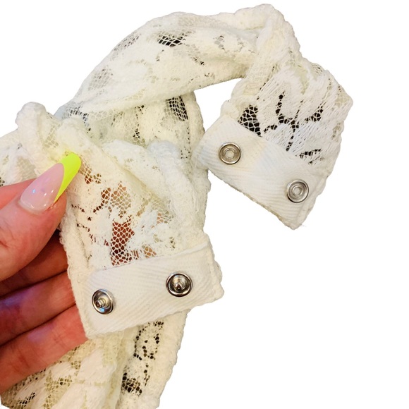 V-NECKLINE LACE BODYSUIT White Small 3286 - Picture 8 of 9